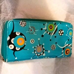 Pre-own Pylones wallet